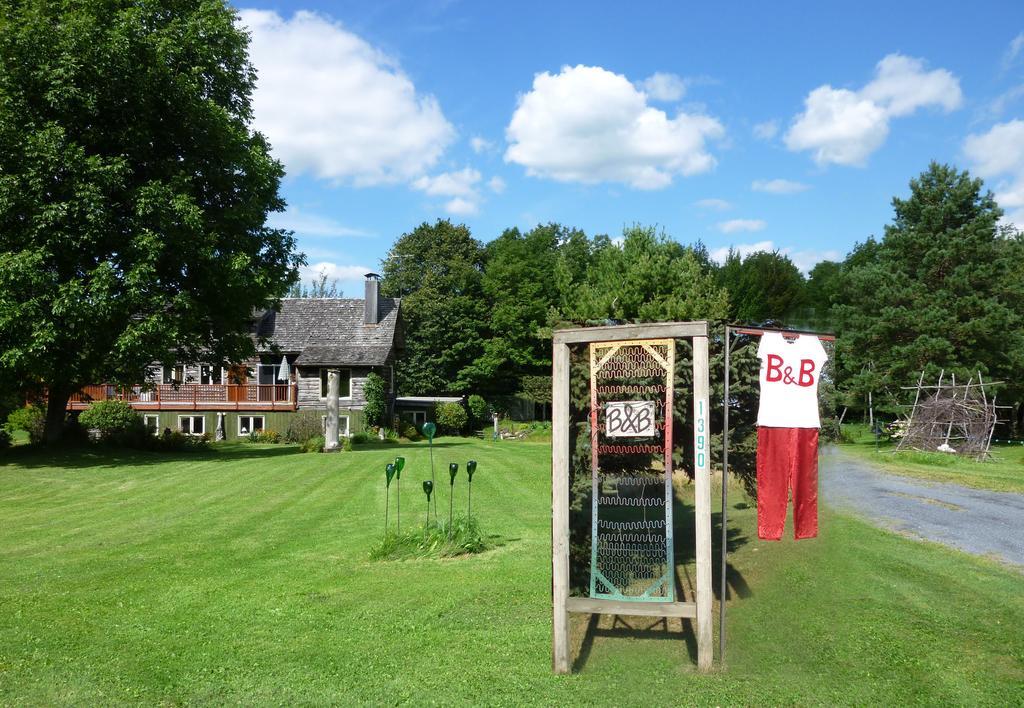 B&B Pinorama サットン エクステリア 写真